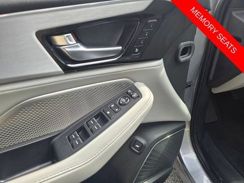 Used 2024 Acura MDX w/ Technology Package FWD image 8