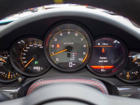 Used 2019 Porsche 911 GT3 RS image 14