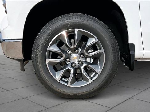 New 2026 Chevrolet Silverado 1500 LT image 12