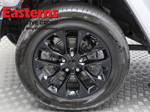 Used 2021 Jeep Wrangler Unlimited Sahara w/ Cold Weather Group image 33