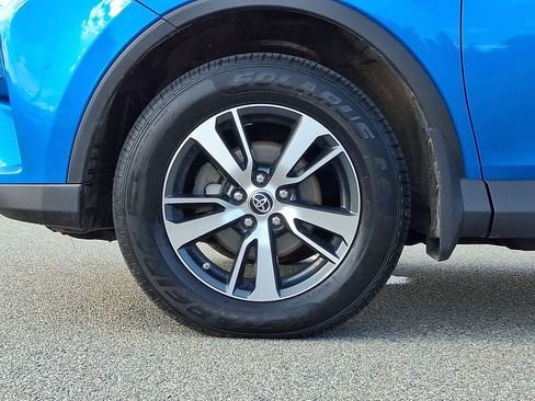 Used 2016 Toyota RAV4 XLE AWD/4WD image 11