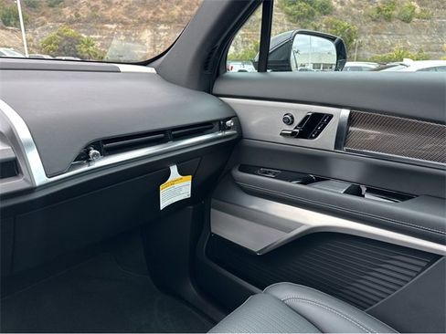 New 2026 Cadillac Vistiq Luxury image 8