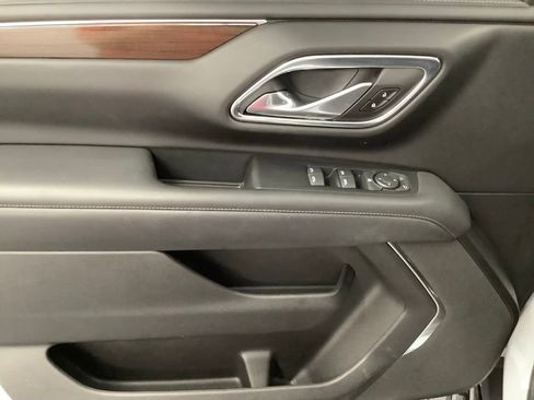 Used 2022 GMC Yukon SLE w/ Gmc Pro Safety Plus Package image 10