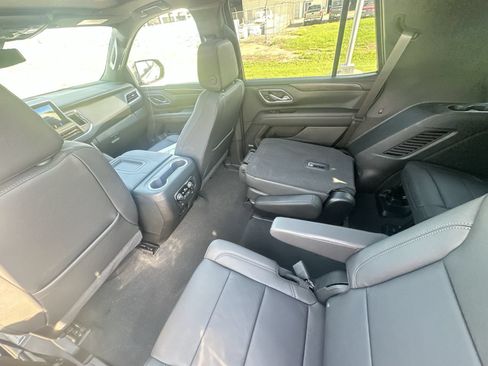 Certified 2024 Chevrolet Tahoe Z71 w/ Luxury Package AWD/4WD image 36
