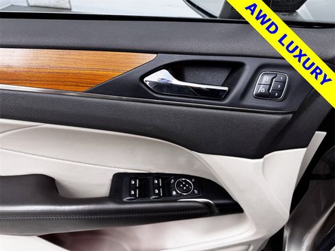 Used 2018 Lincoln MKC Select w/ Select Plus Package image 17