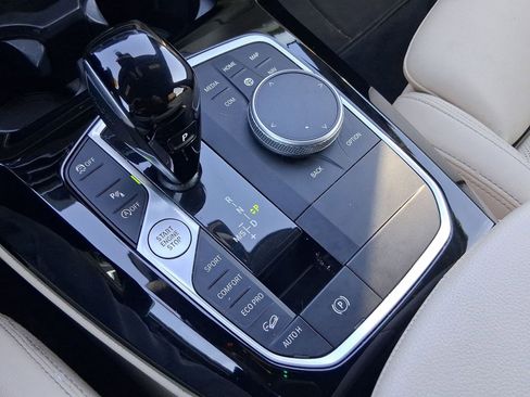 Certified 2022 BMW X3 xDrive30i w/ Convenience Package image 17