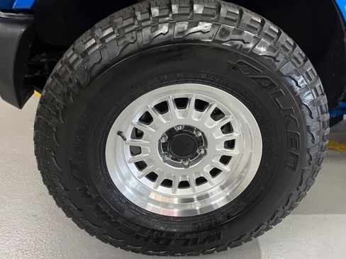 Used 2021 Ford Bronco Outer Banks image 6