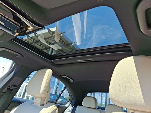 Certified 2023 Mercedes-Benz C 300 4MATIC Sedan image 11