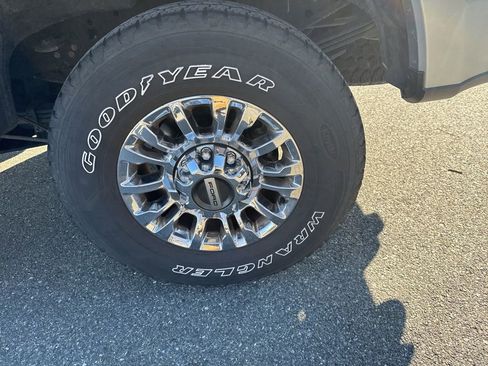 Used 2020 Ford F250 XLT w/ XLT Premium Package image 9