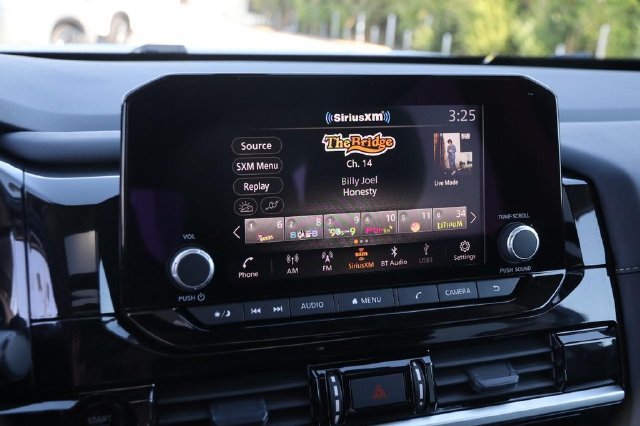 Certified 2025 Nissan Pathfinder SV w/ SV Premium Package FWD image 19