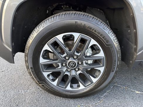 Used 2023 Toyota Tundra Limited w/ Power Package RWD image 9