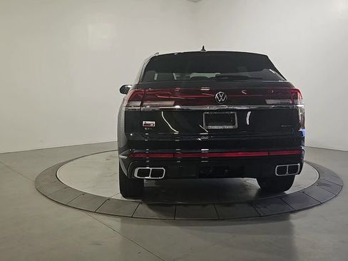 New 2026 Volkswagen Atlas Cross Sport SEL Premium R-Line AWD/4WD image 4