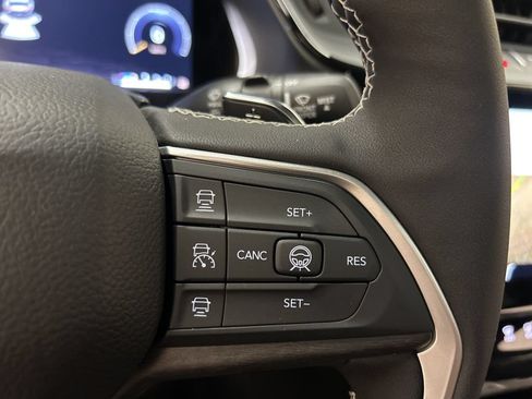 New 2026 Jeep Grand Cherokee L Limited w/ Limited Altitude Package AWD/4WD image 24