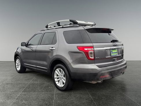 Used 2013 Ford Explorer XLT image 5