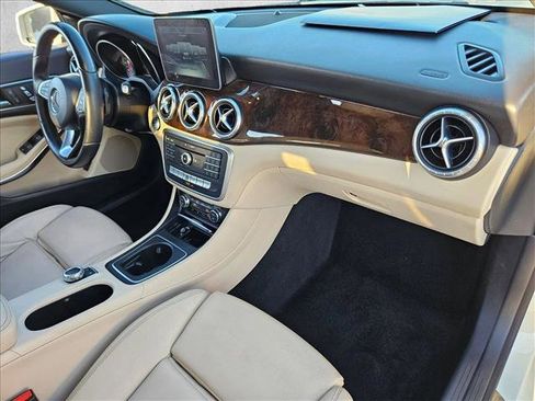 Used 2018 Mercedes-Benz CLA 250 image 20