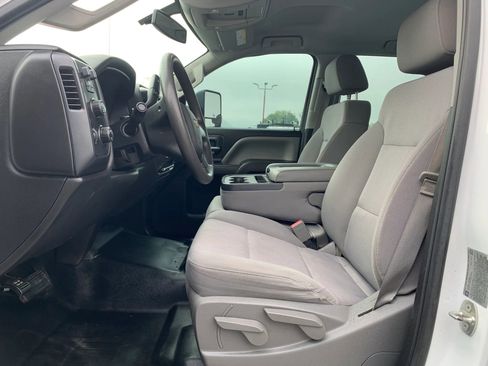 Used 2015 Chevrolet Silverado 3500 W/T w/ WT Convenience Package AWD/4WD image 10