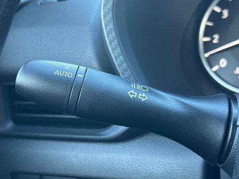 Used 2025 Nissan Sentra S image 36