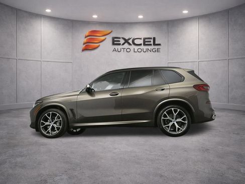 Used 2022 BMW X5 xDrive40i w/ M Sport Package AWD/4WD image 50