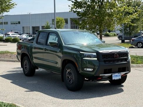 New 2025 Nissan Frontier PRO-4X w/ Pro Premium Package image 3