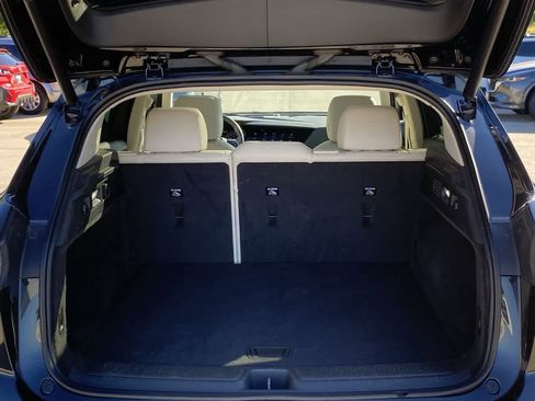 Used 2022 Buick Envision Avenir w/ Technology Package II image 31