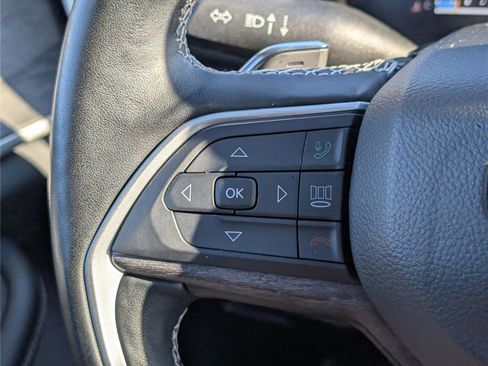 Used 2022 Jeep Grand Cherokee L Limited image 25