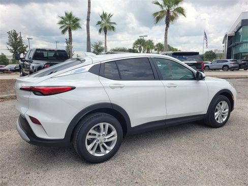 New 2025 Buick Envista Preferred image 11