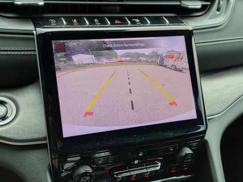 Used 2024 Jeep Grand Cherokee Limited AWD/4WD image 20