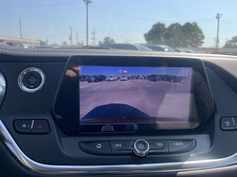 Used 2021 Chevrolet Blazer LT FWD image 19