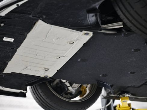 Certified 2018 Porsche 911 GT2 RS image 12