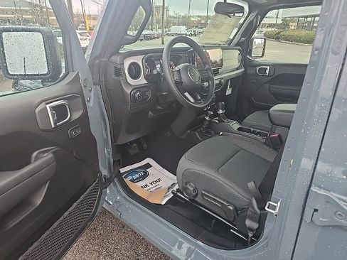 New 2026 Jeep Gladiator Sport image 12