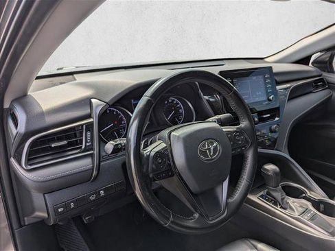 Used 2023 Toyota Camry SE image 12