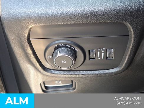 Used 2021 Jeep Grand Cherokee L Overland w/ Luxury Tech Group IV AWD/4WD image 26