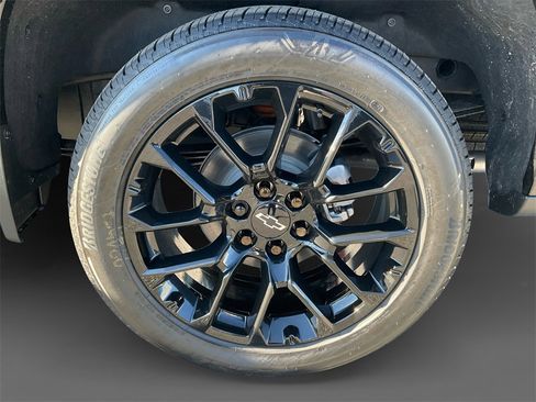 New 2026 Chevrolet Silverado 1500 High Country w/ Technology Package image 8