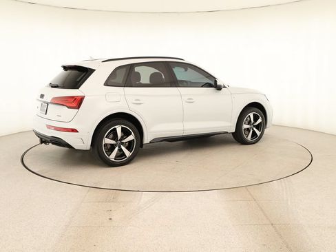 Certified 2023 Audi Q5 2.0T Prestige w/ Prestige Package AWD/4WD image 7