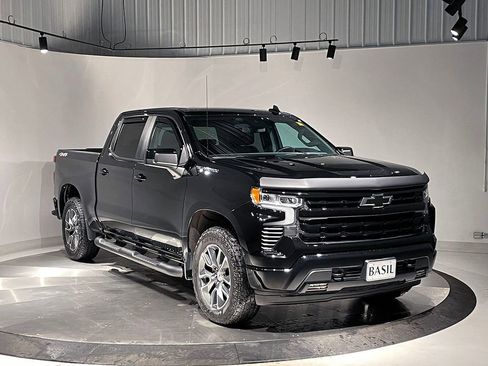 Used 2024 Chevrolet Silverado 1500 RST w/ Convenience Package II image 42