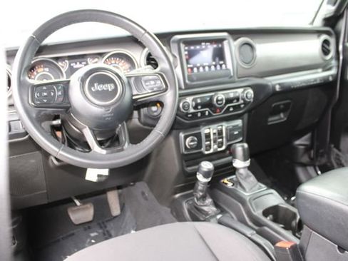Used 2023 Jeep Wrangler Unlimited Sport AWD/4WD image 13