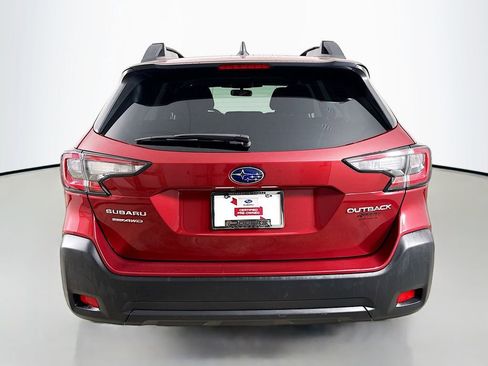 Used 2025 Subaru Outback Premium image 6