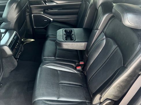 Used 2023 Jeep Wagoneer L Series III w/ Preferred Equipment Group image 29