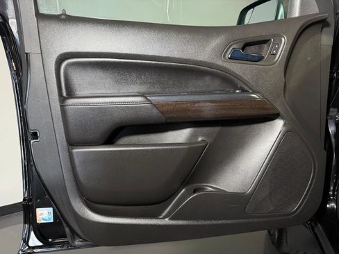Used 2015 GMC Canyon SLT AWD/4WD image 18