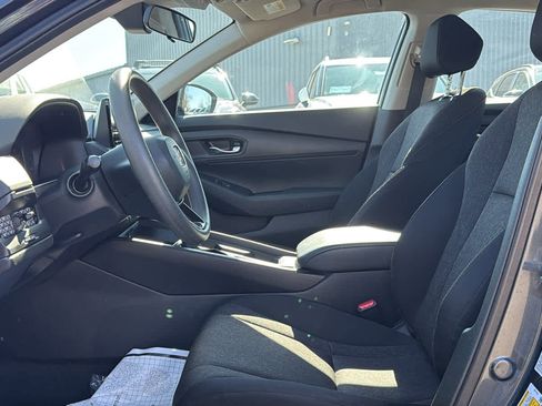 Used 2023 Honda Accord LX image 12