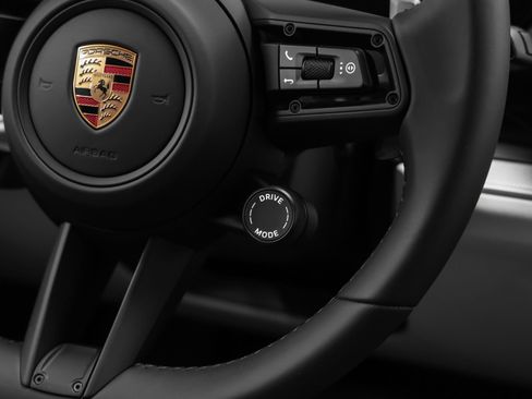 Certified 2026 Porsche Cayenne AWD/4WD image 32