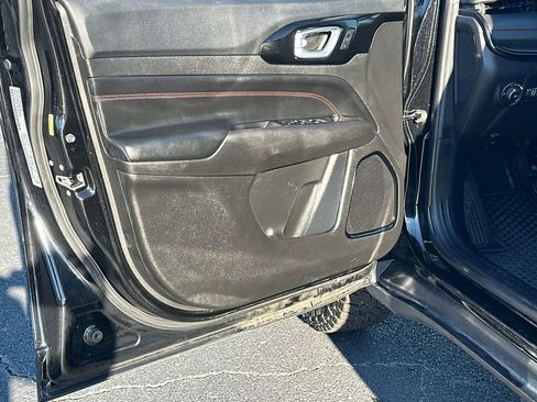 Used 2025 Jeep Compass Trailhawk w/ Trailhawk Elite Group AWD/4WD image 10
