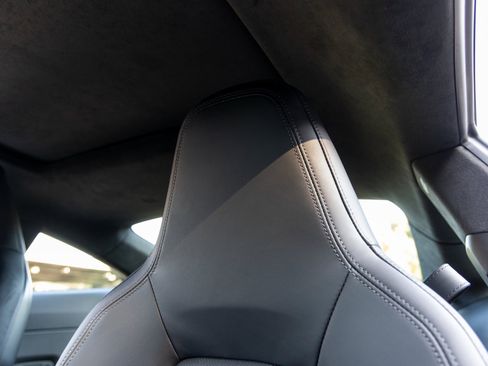 Used 2025 Porsche 911 Carrera image 27