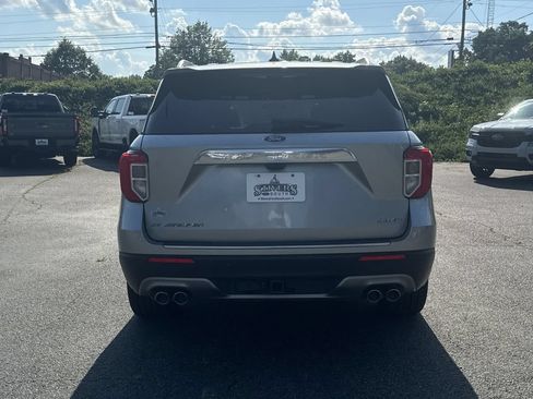 Used 2023 Ford Explorer Platinum w/ Technology Package AWD/4WD image 6