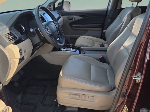 Used 2016 Honda Pilot Touring image 9