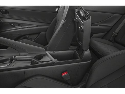 New 2025 Hyundai Elantra Sport image 9