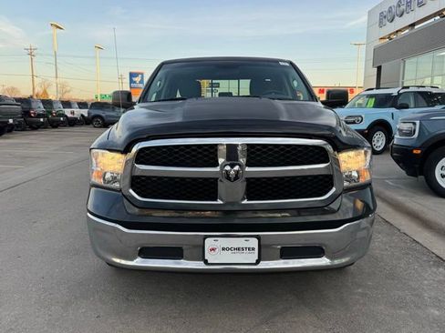 Used 2017 RAM 1500 Classic SLT image 31