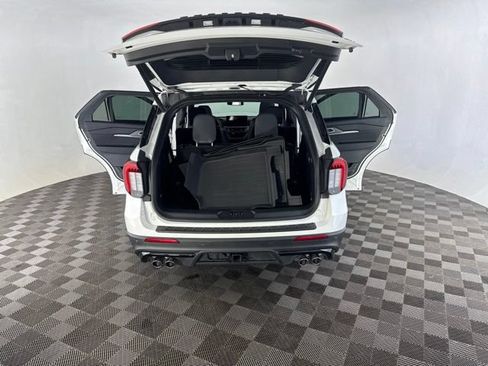 Used 2025 Ford Explorer ST w/ Sun And Sound Package AWD/4WD image 17