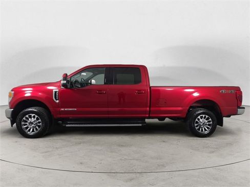 Certified 2022 Ford F350 Lariat w/ Camper Package image 2