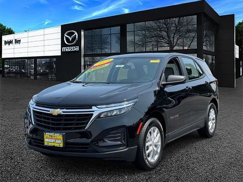 Used 2023 Chevrolet Equinox LS FWD image 2
